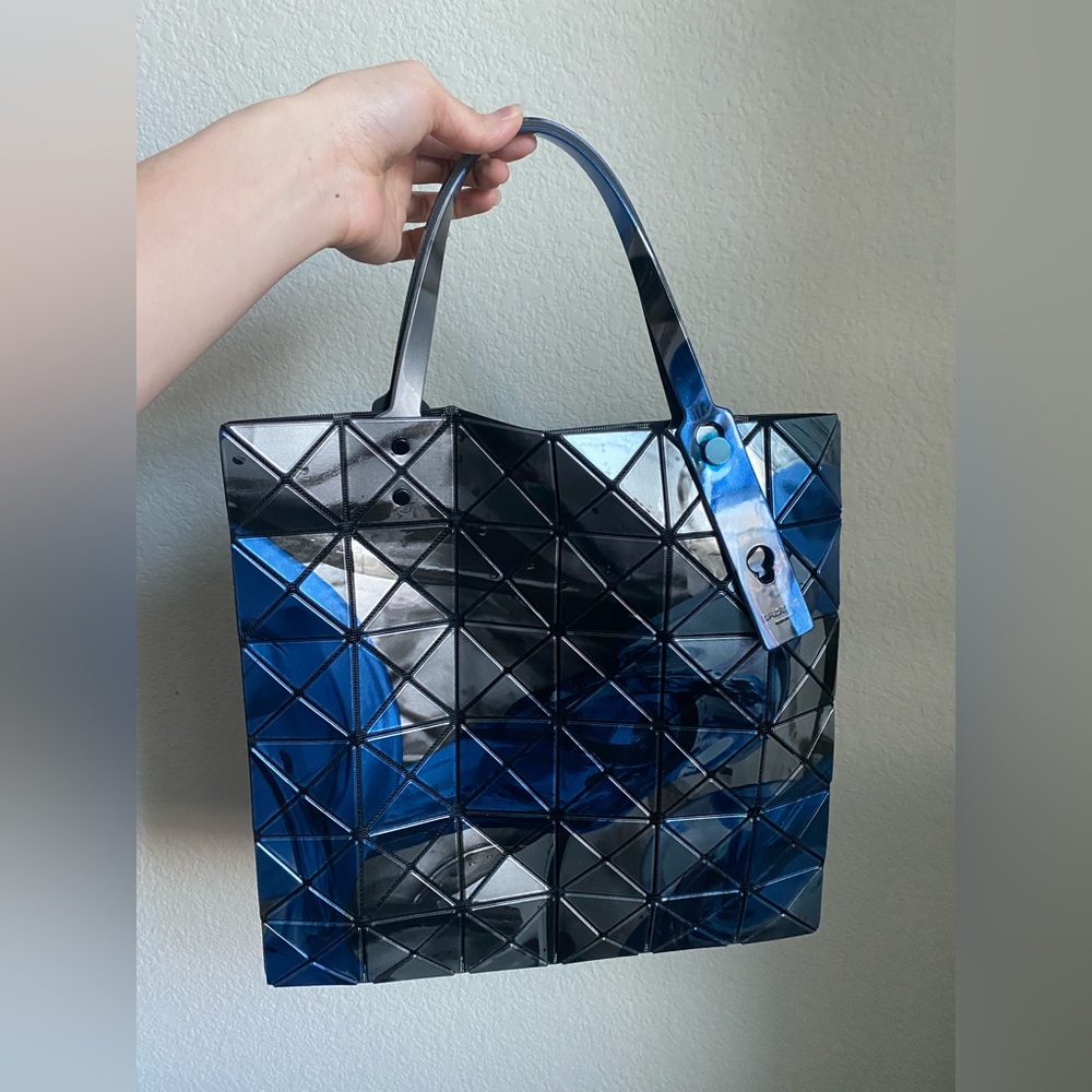 Bao Bao Issey Miyake Lucent Supernova Tote
